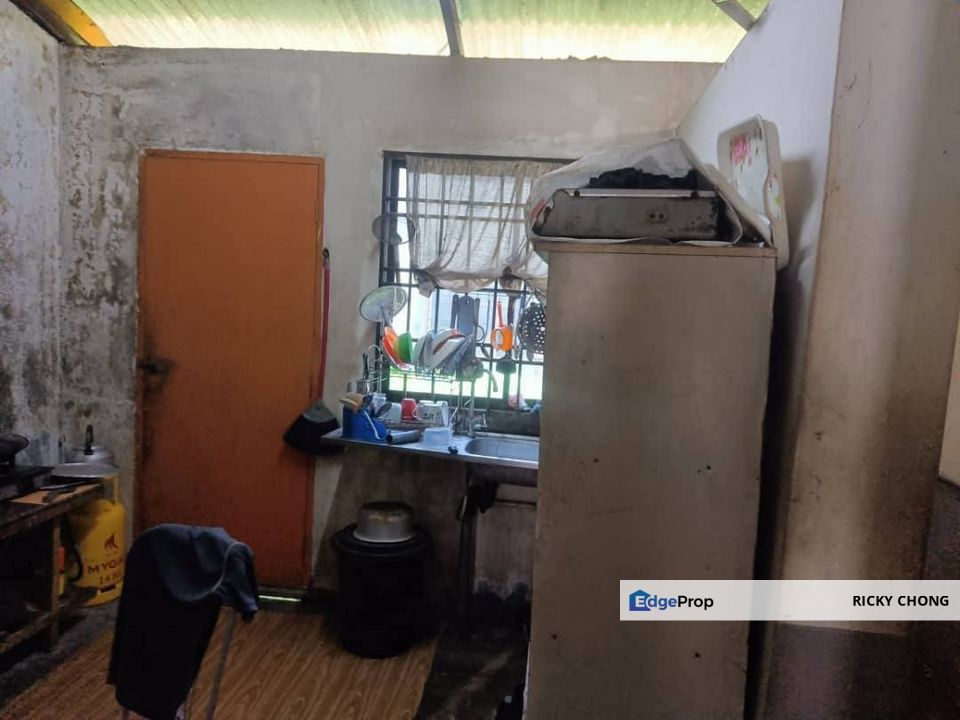 Double story house for sell , Johor, Pasir Gudang