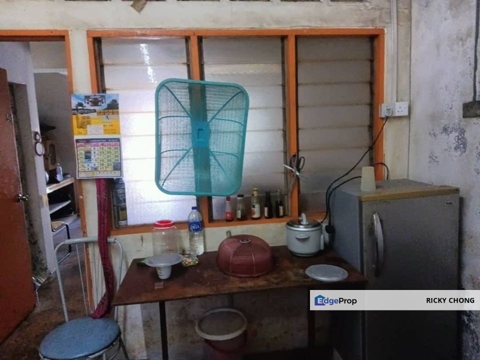 Double story house for sell , Johor, Pasir Gudang