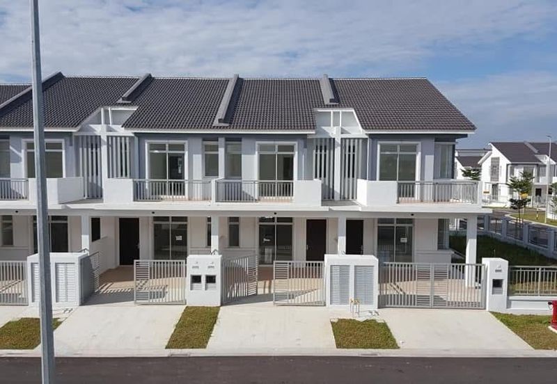 Meridin East The Greenway & The Eden