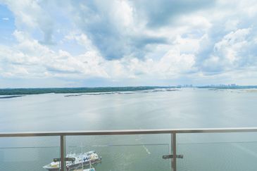 Royal Strand @ Country Garden Danga Bay