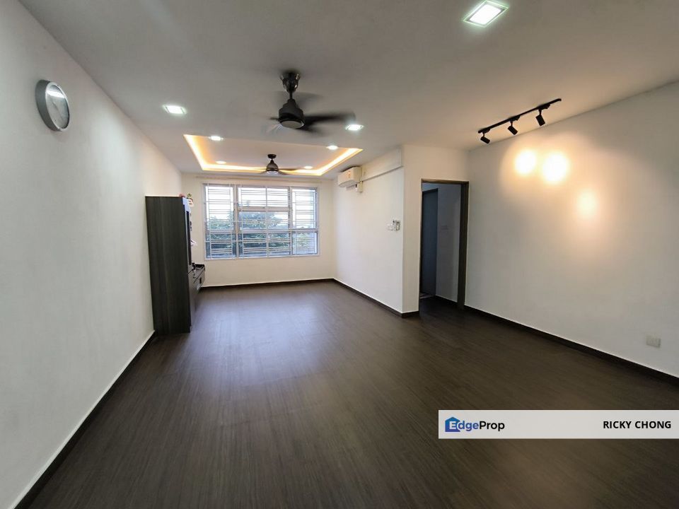3 rooms unit for rent at Bayu Angkasa, Johor, Gelang Patah
