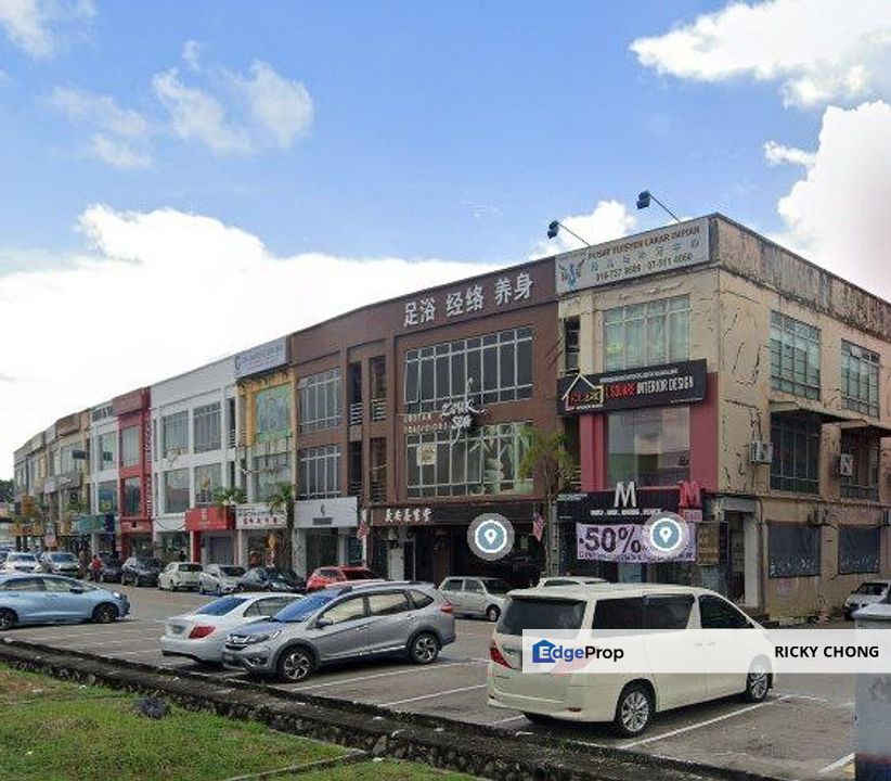 3 story shop for sell @ Taman Nusa Bestari, Johor, 