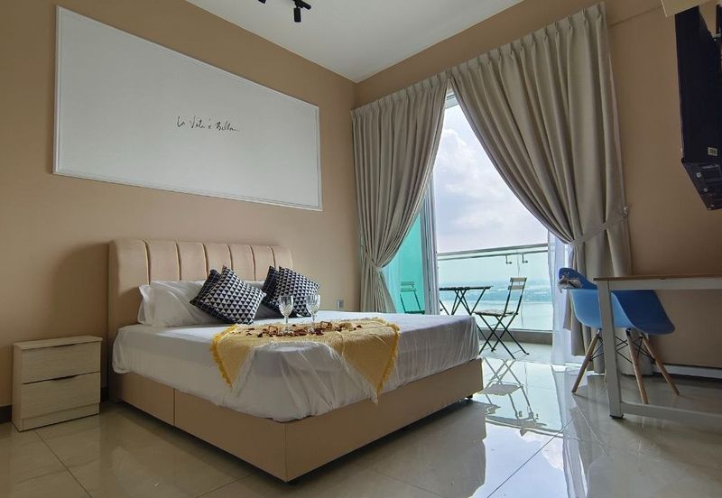 Paragon Suites @ CIQ