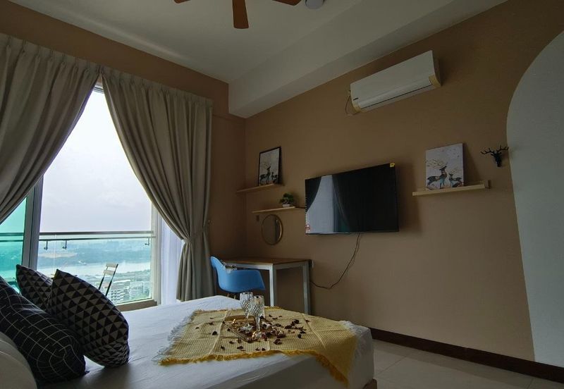 Paragon Suites @ CIQ