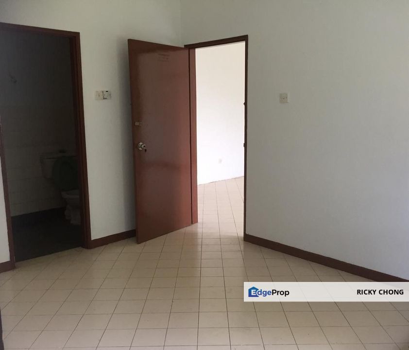 3 rooms unit for rent in Mon Bisca , Johor, Permas Jaya/Senibong