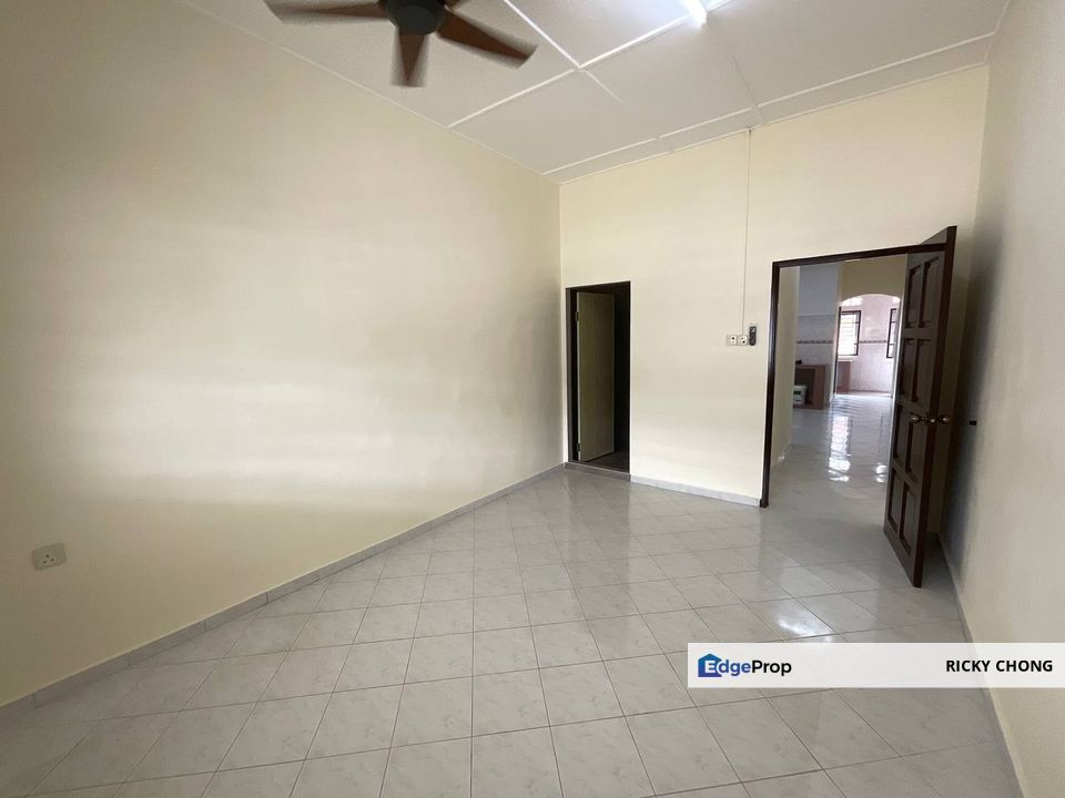Single Stotry for rent @ Taman Sri Tebrau , Johor, Johor Bahru