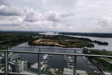 Imperia @ Puteri Harbour