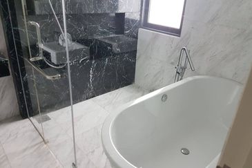 Imperia @ Puteri Harbour