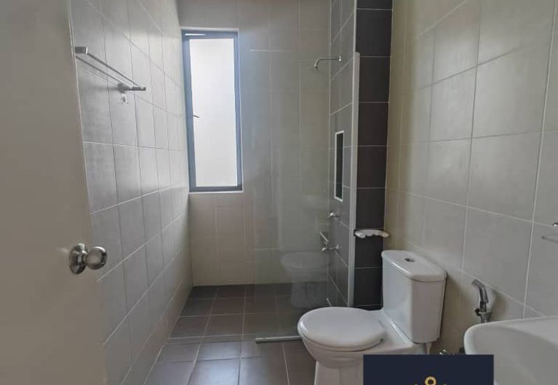 Nicely renovated Bungalow for sell @ Horizon Hill