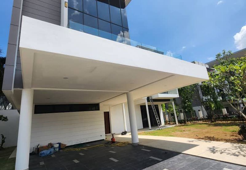 3 story bungalow for sell @ Horizon Hills