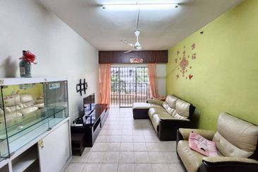 Prima Regency (Kensington Court)