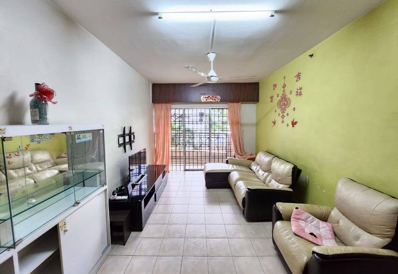 Prima Regency (Kensington Court)