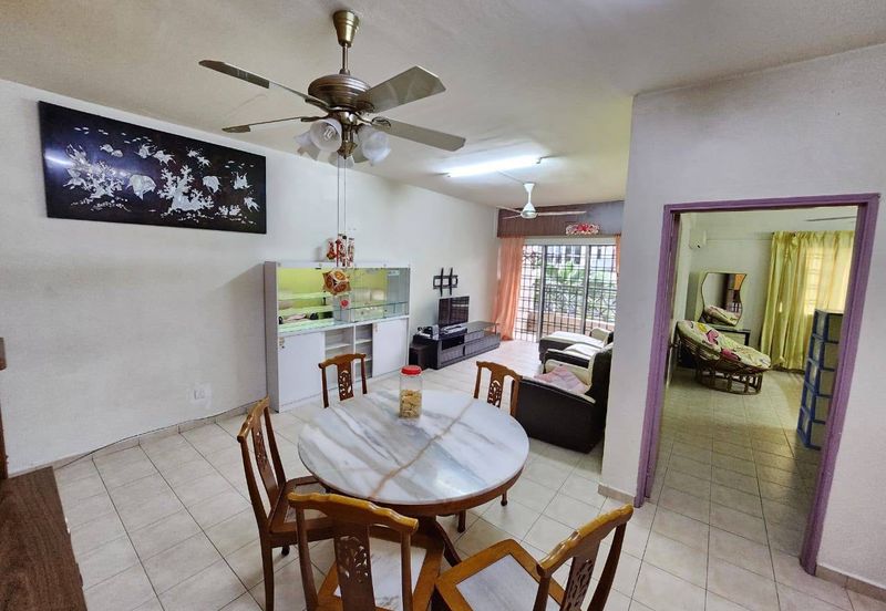 Prima Regency (Kensington Court)