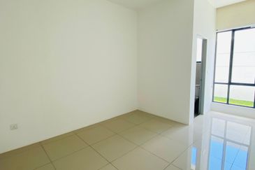 Single Storey Semi D for sell at Senai