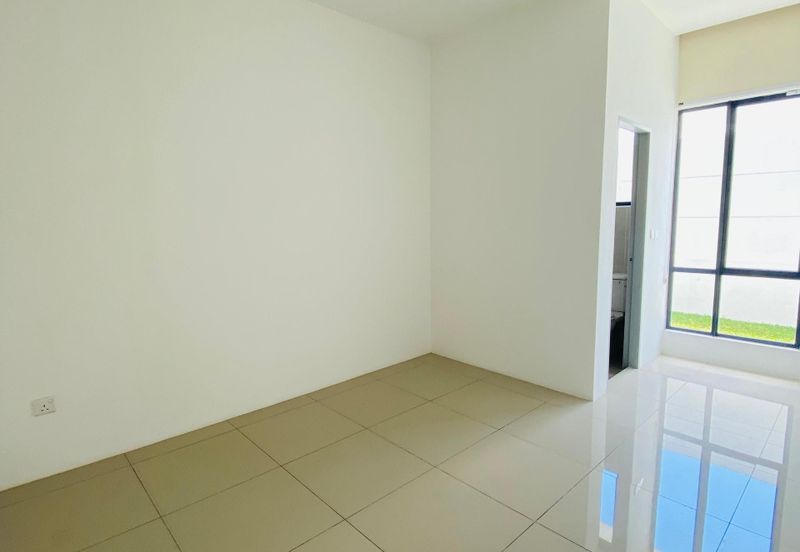 Single Storey Semi D for sell at Senai