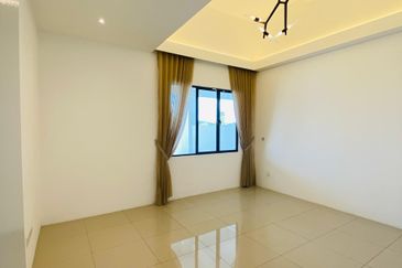 Single Storey Semi D for sell at Senai