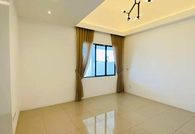 Single Storey Semi D for sell at Senai