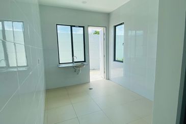 Single Storey Semi D for sell at Senai