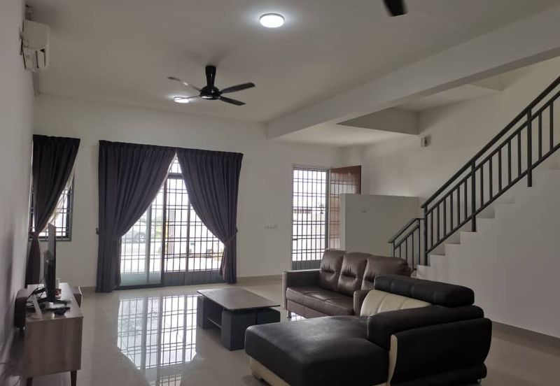 Meridin East The Greenway & The Eden