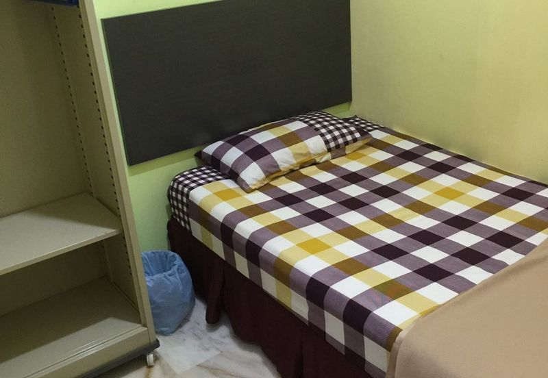 Single Storey suitable for senior care centre @ Batu Pahat