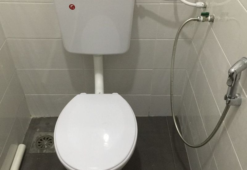 Single Storey suitable for senior care centre @ Batu Pahat