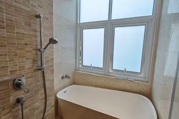 Pinetree, Puteri Harbour