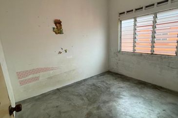 Taman Pulai Utama Flat