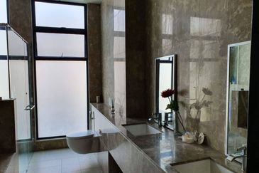 Noble Park @ East Ledang