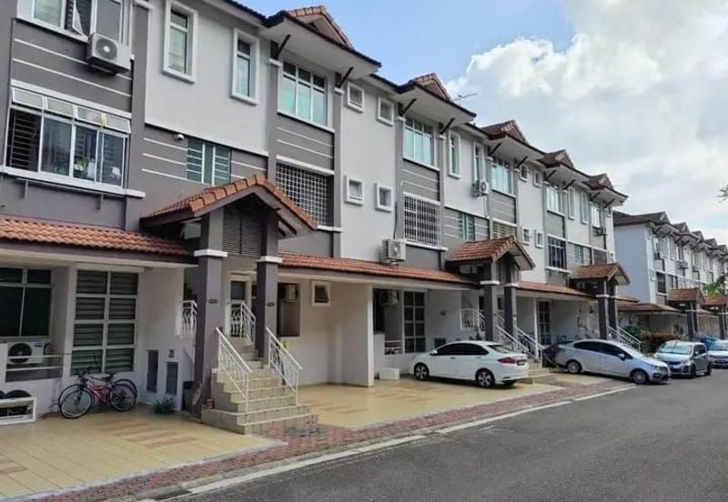 Nusa Villa Townhouse