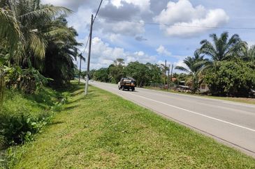 Agriculture land for sell @ Ayer Baloi, Pontain