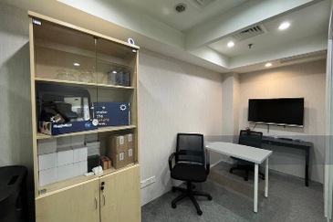 Mid Valley Office For Rent