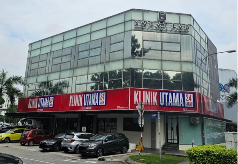 The Trillium Lakefields 3 Storey Corner Shop Lot For Sale