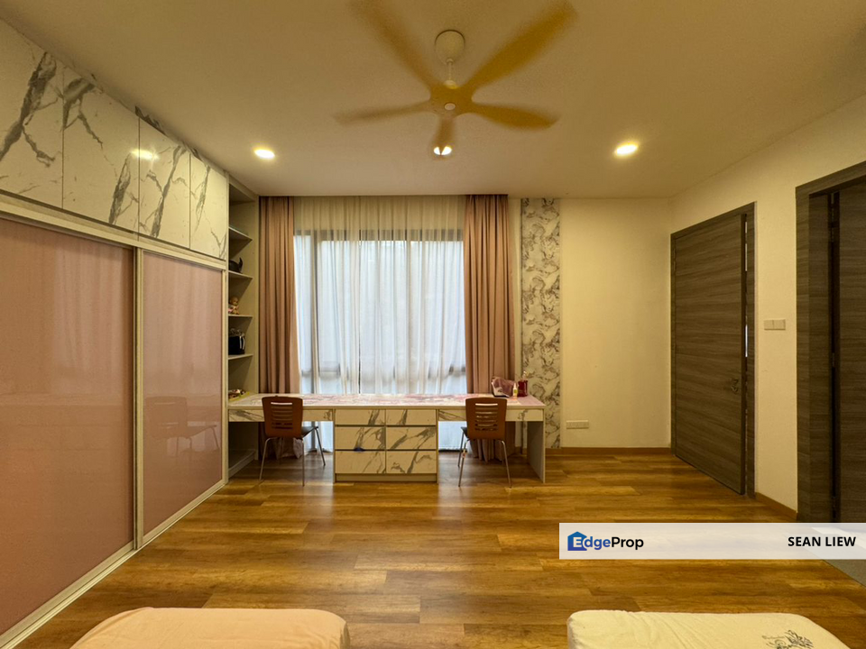 Damansara Perdana Empire Residence 4 Storey Link Villa For Sale, Selangor, Damansara Perdana