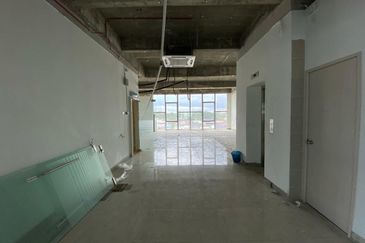 Glen 9 Boutique Office / Showroom / Warehouses For Sale