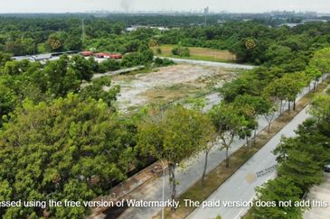 Ijok Main Road Frontage Zoning Commercial Land For Sale