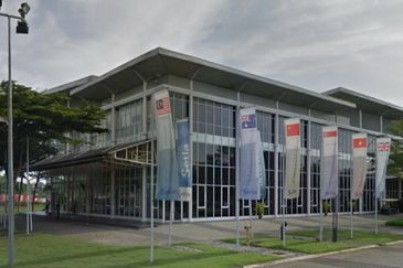 Setia Alam Commercial Show room for rent 