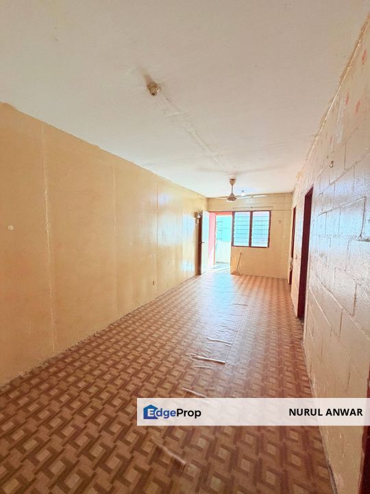 MURAH. DESA PUTRA APARTMENT (Level 6), Nearby Queens Bay Mall. Full Laon Available, Penang, Sungai Nibong