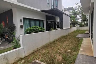 Disland semid nice unit for Sale!