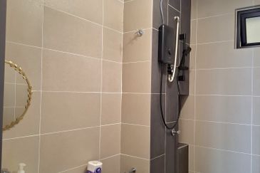 Zentro Residences @ 16 Sierra