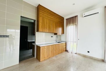 Isle of Botanica, Setia Eco Glades