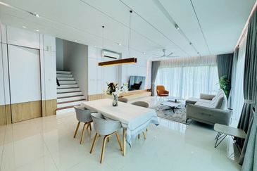 Charms of Nusantara, Setia Eco Glades