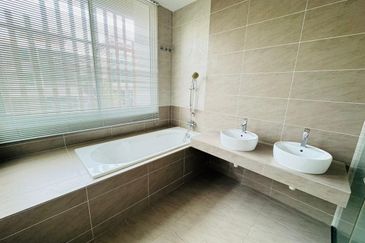 Jacaranda Garden Residence