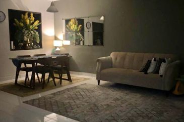 Renovated 2 Sty Terrace house In Kota Kemuning for Sale!!