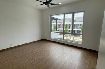 Emerald Garden, Kota Emerald