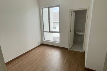 Emerald Garden, Kota Emerald