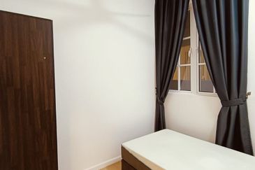 Tuan 2egacy (Tuan Residency 2)