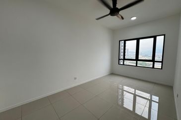 Savvy @ Riana Dutamas