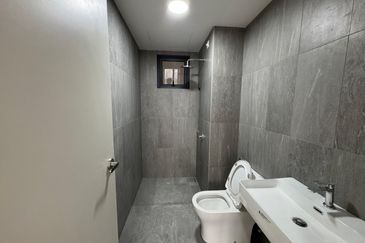 Savvy @ Riana Dutamas