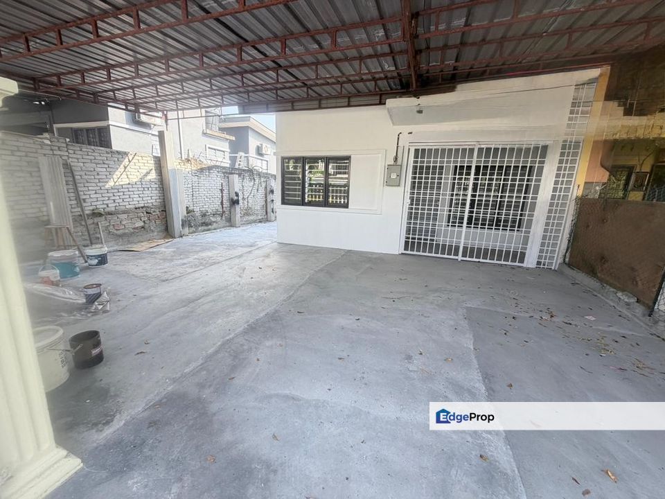 Single Storey Semi-Detached House in Taman Selayang Mutiara, Selangor, Selayang