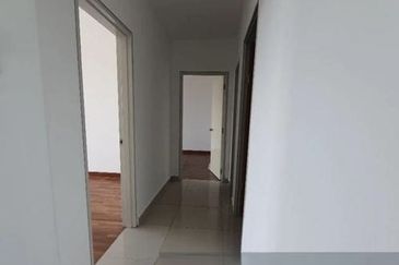 I Residence @ I City